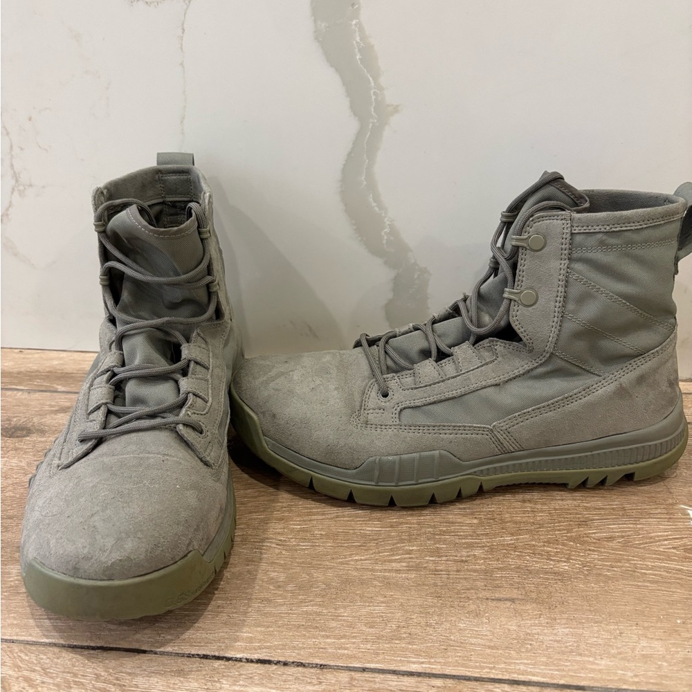 Nike Tactical Combat Boots - Gray